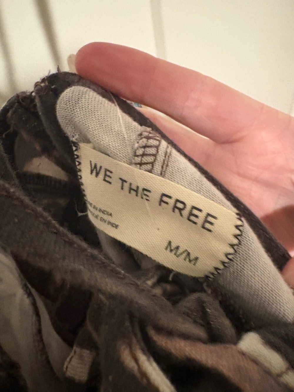 Free People Nostalgia Ultra Printed Shortalls Medium Safari Brown Combo NWT - Picture 7 of 7